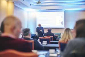 Ilustracja przedstawi�jaca hIT Conference 2026: automatyzacja hotelu z ESC SA