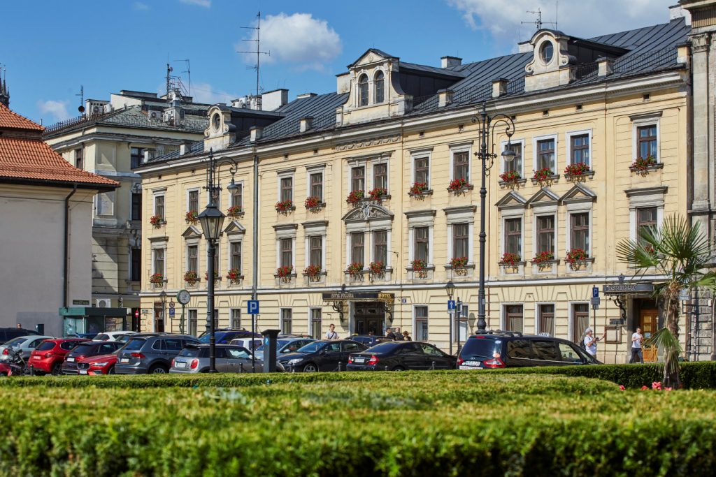 Obraz przedstawijacy modernizacja oprogramowania w Hotelu Pollera